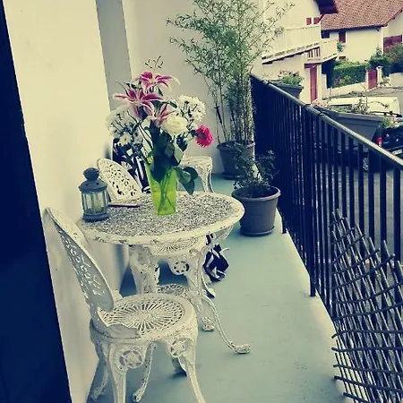 Alojamento de Acomodação e Pequeno-almoço Chez L'habitant *
