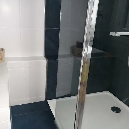 Alojamento de Acomodação e Pequeno-almoço Chez L'habitant